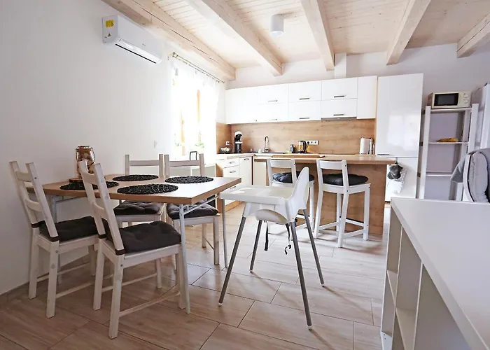 Husovka No135 Villa Libice nad Cidlinou photo