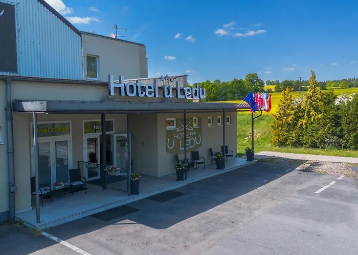 Hotel U Ledu Velke Popovice photo